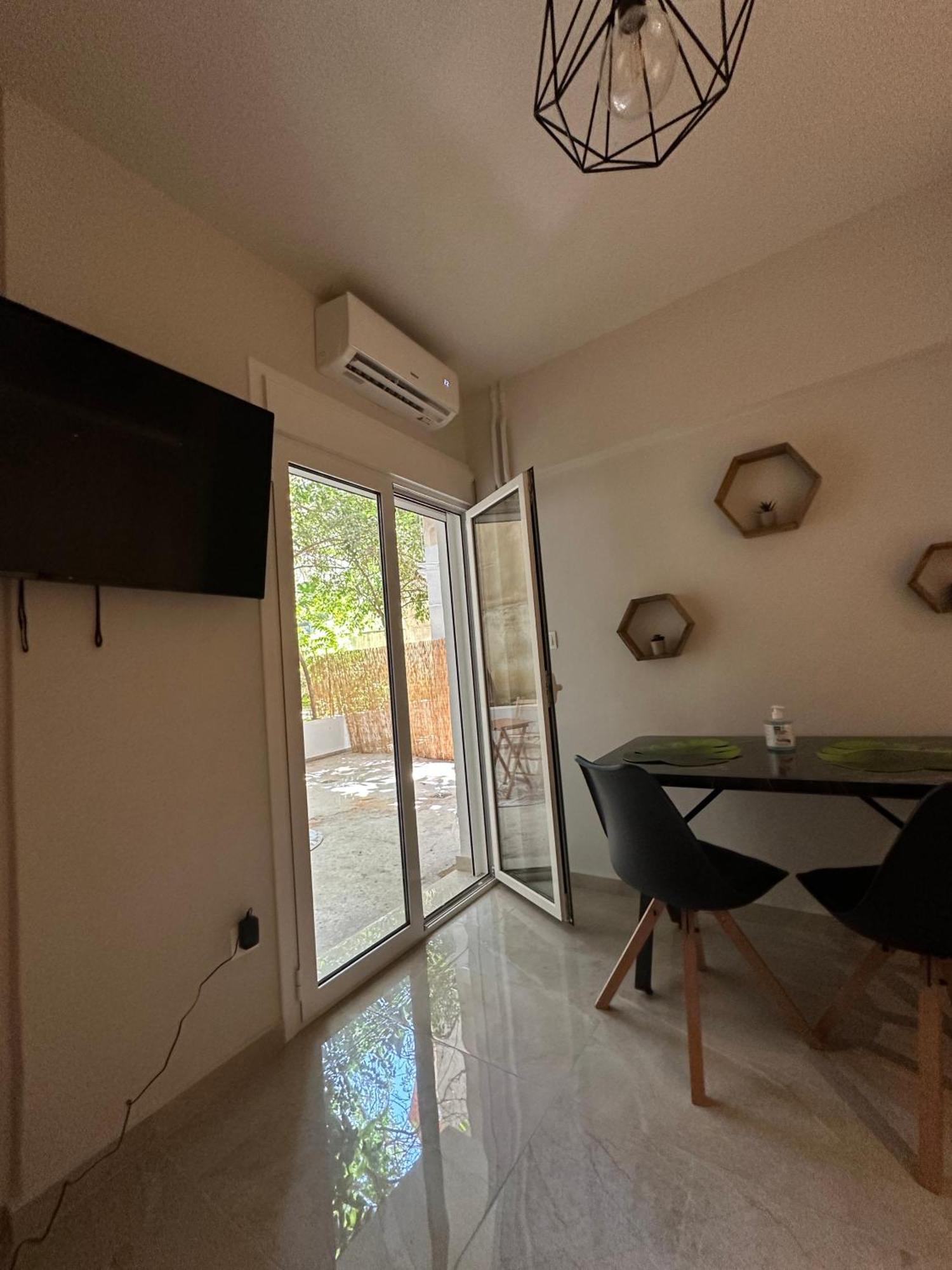 Just For Two Apartment Атина Екстериор снимка